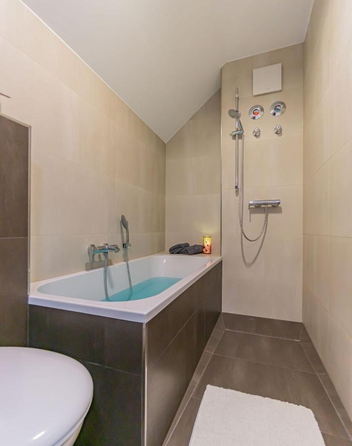 Altstadtapartment, 80 Qm,2 Schlafzimmer,Parkplatz,Netflix Cottbus Exterior foto